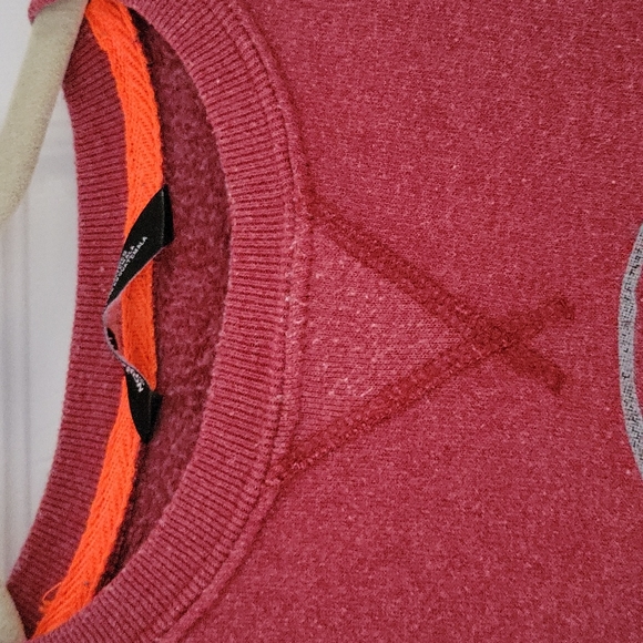 The North Face Red Sweater - Picture 5 of 5
